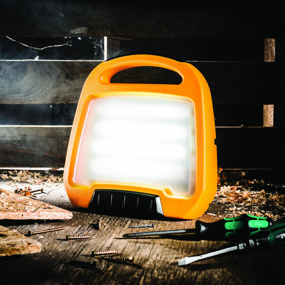 Defender LED Floor Light - Arbetslampa