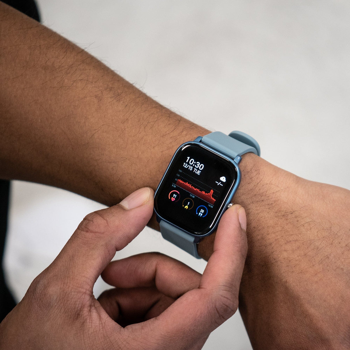 Sinji - SmartWatch Square i 3 färgvarianter