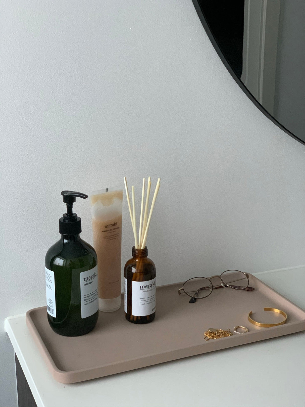 LIKEconcrete KARIN - Bricka i betong Small - Vit